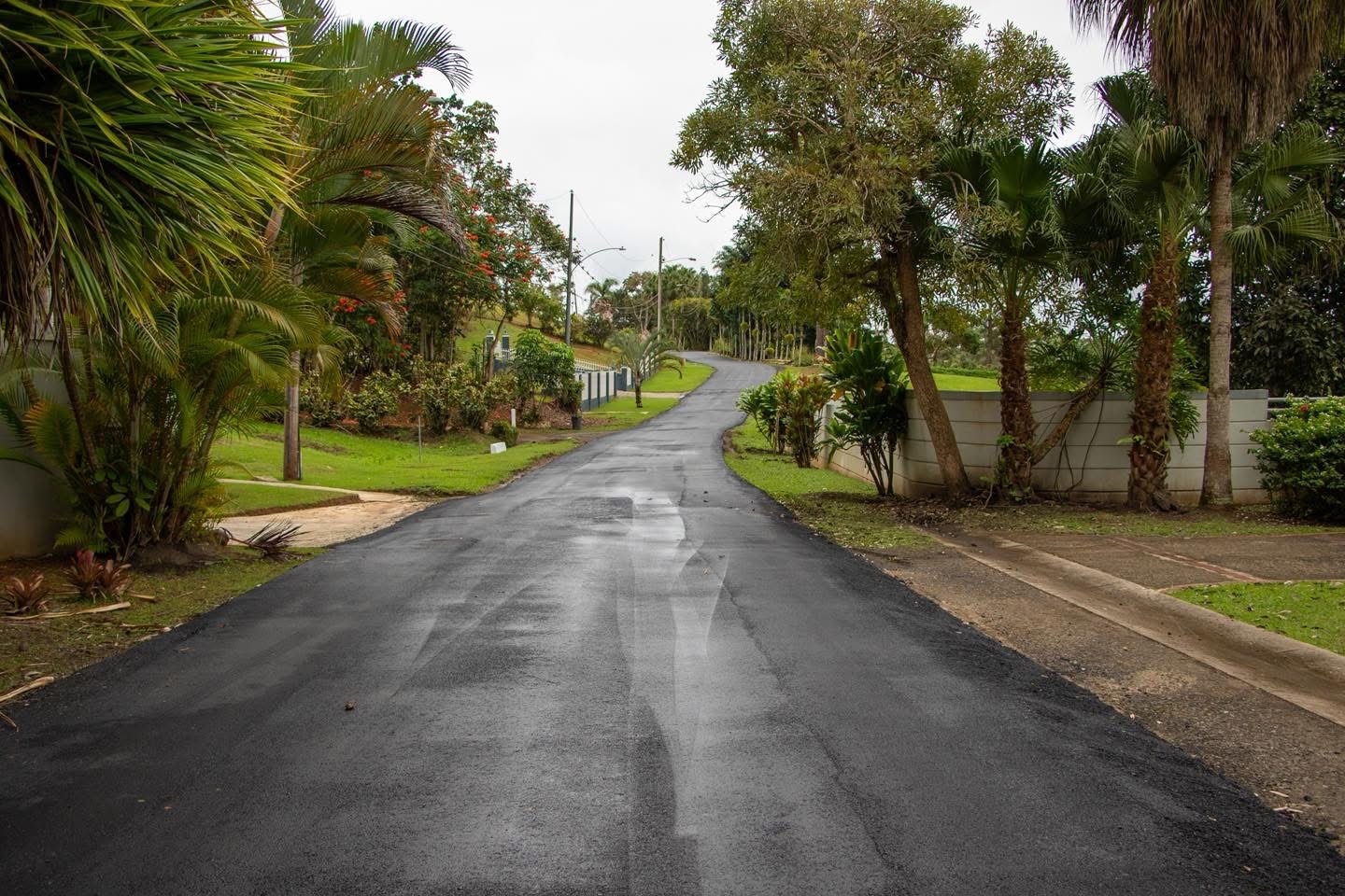 Trabajos de Asfalto en Comunidad Península